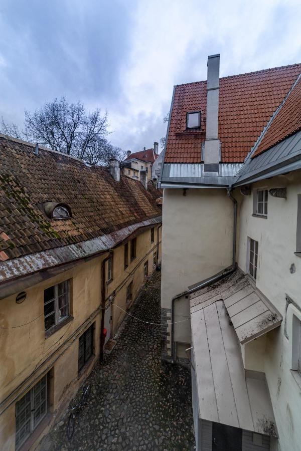 Roofs Of The Old Tallinn Guest House Eksteriør billede